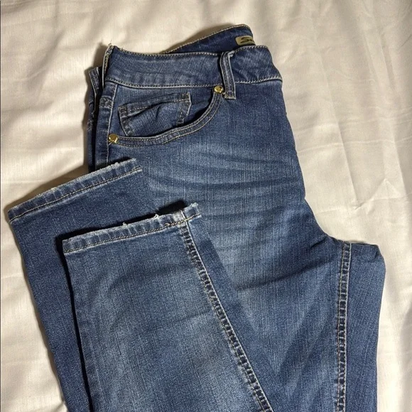 Seven7 Blue Skinny Jeans with Modern Stretch - Picture 14 of 14